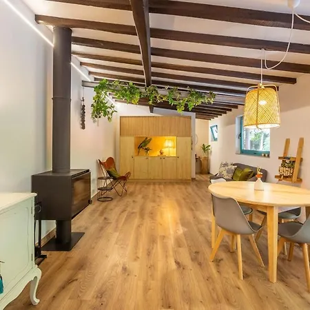 Nature Escape With Pool & Bbq Holiday home